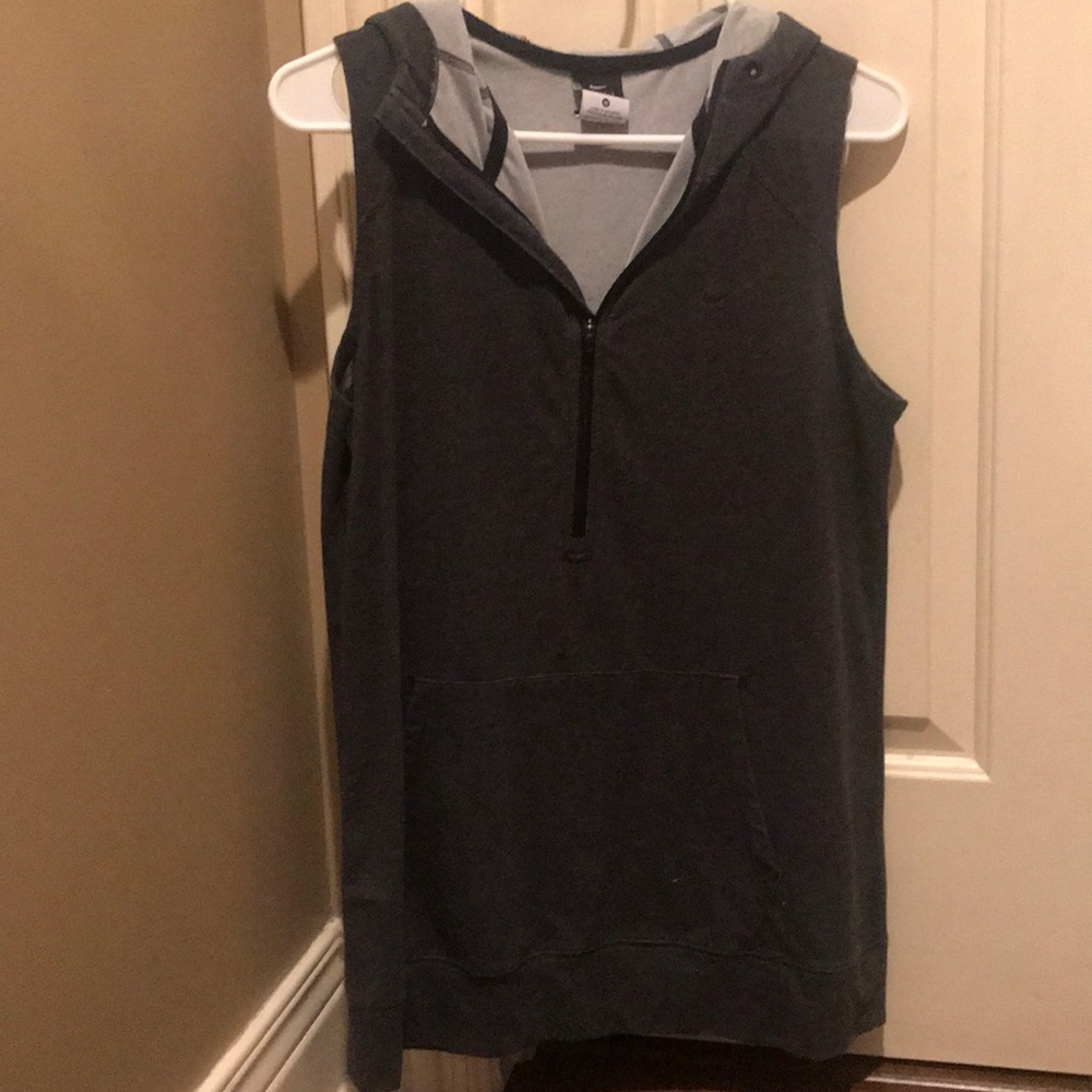 Nike sleeveless hooded sweatshirt